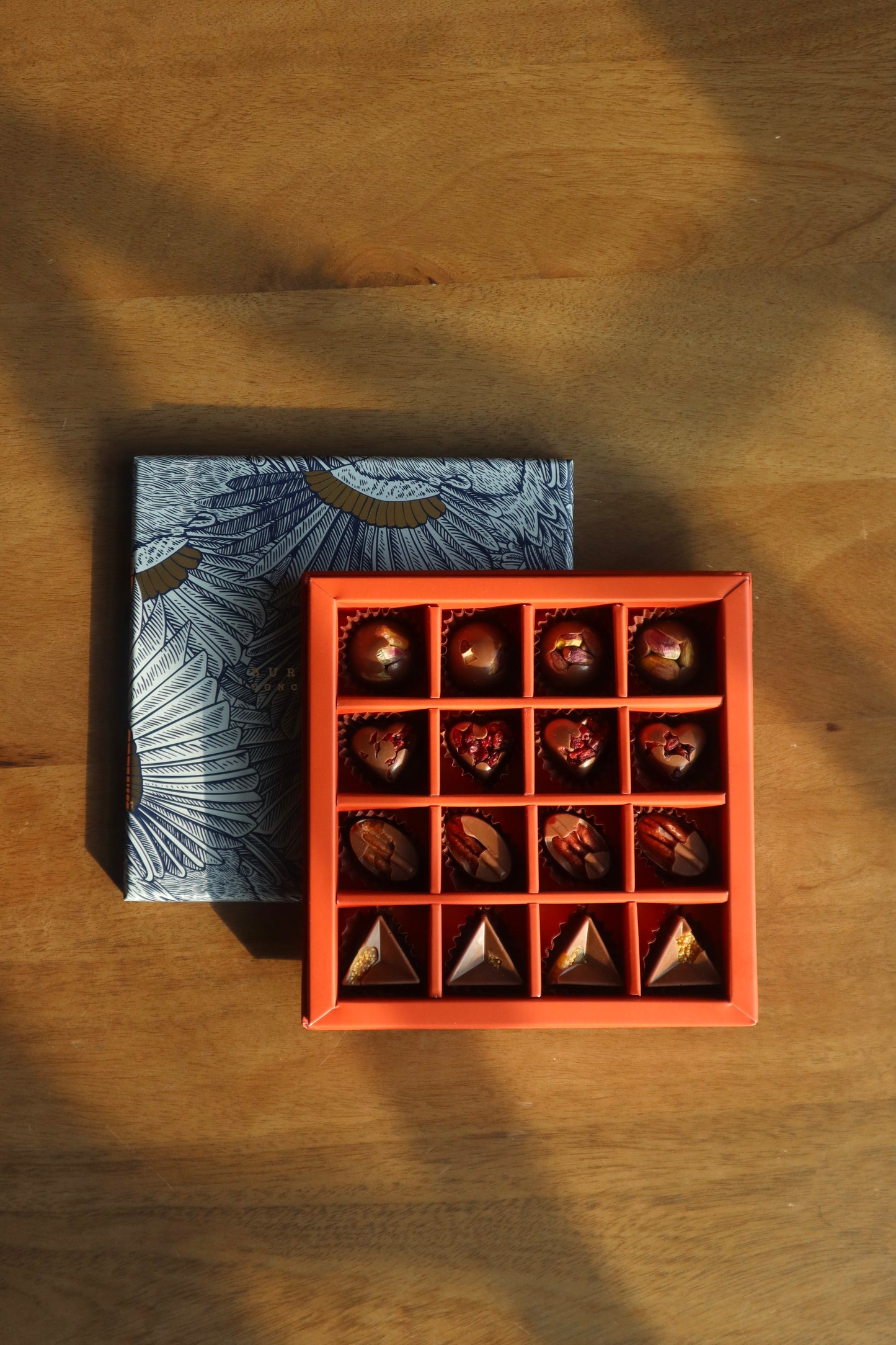 Praline Nuts & Dried Fruits Gift Box of 16