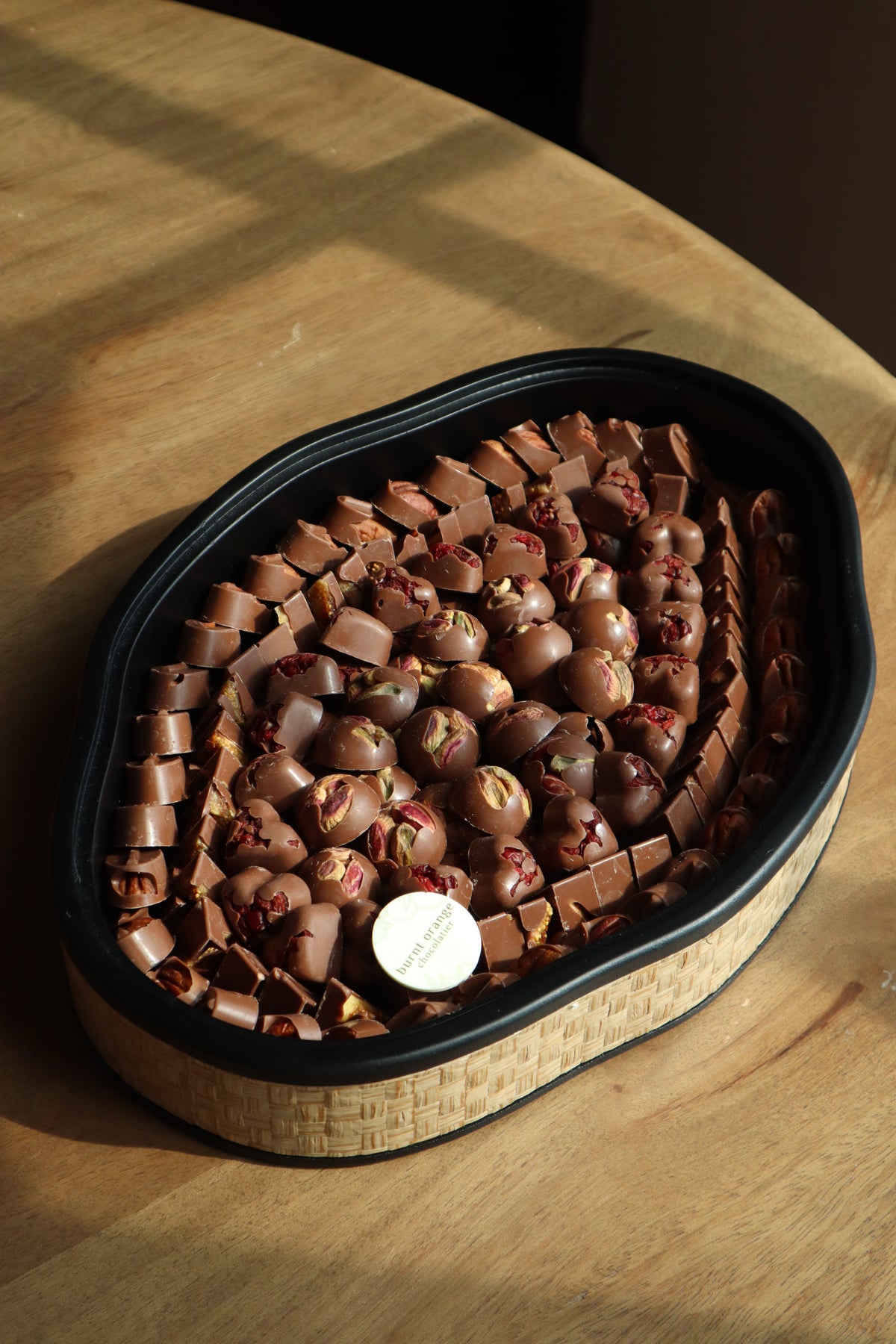 Rattan Praline Nuts & Dried Fruits