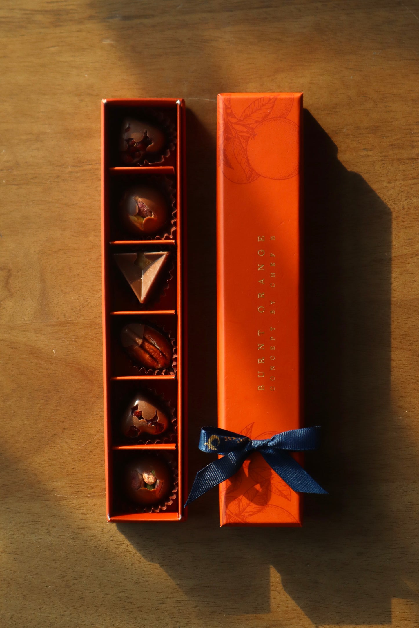 Praline Nuts & Dried Fruits Gift Box of 6