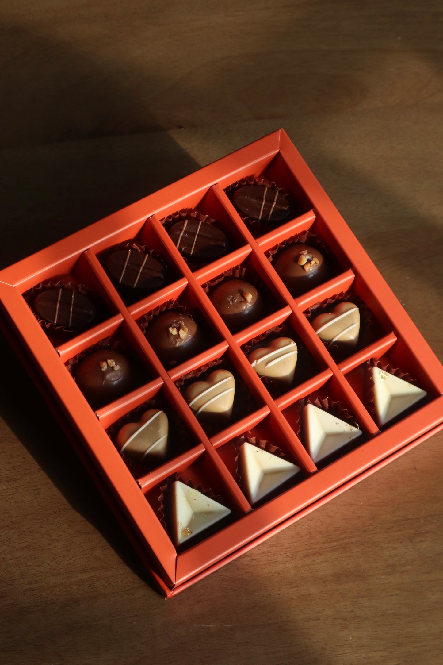 Praline Fillings Gift Box of 16