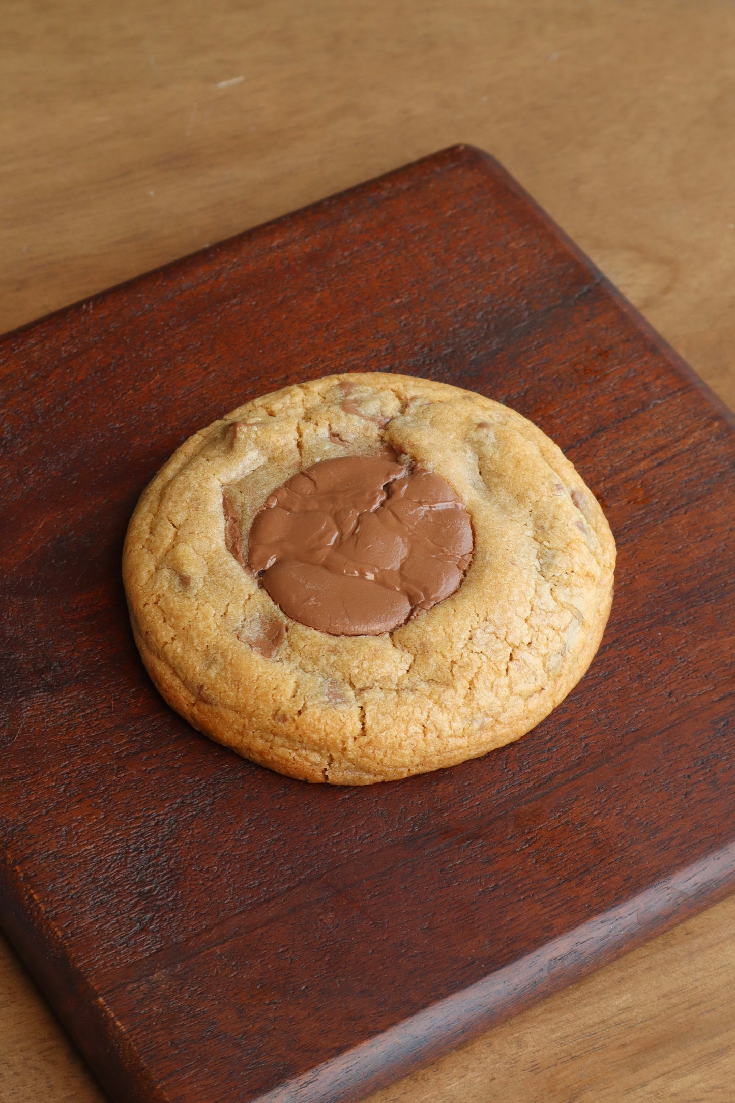 Chunky Milk Chocolate Chip Cookies