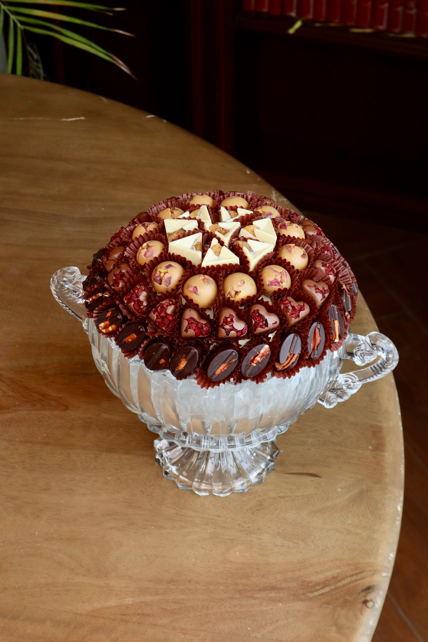 Glass Stand with Handles - Nuts & Dried Fruits