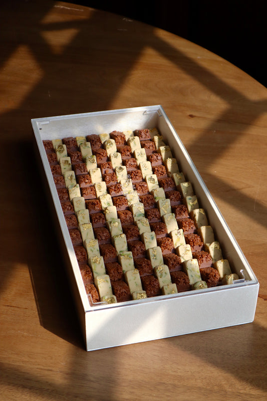Rahash Pistachio Bites & Crunchy Milk Chocolate Crunchy Bites - Small Rectangle Tray