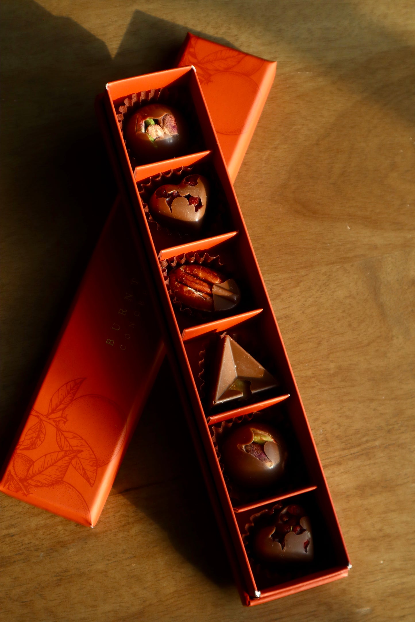 Praline Nuts & Dried Fruits Gift Box of 6